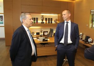 Κάνααν: Η πιο σημαντική «μεταγραφή» στον Ολυμπιακό του Μπαρτζώκα 7 Η ξεχαρβαλωμένη ΕΠΟ και το ρεζιλίκι της Κυριακής που ήδη έγινε ανέκδοτο στην UEFA