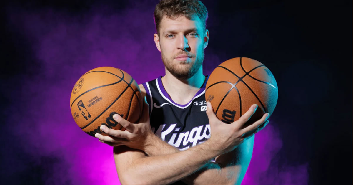 oi sacramento kings etoimazoun gia antallagi