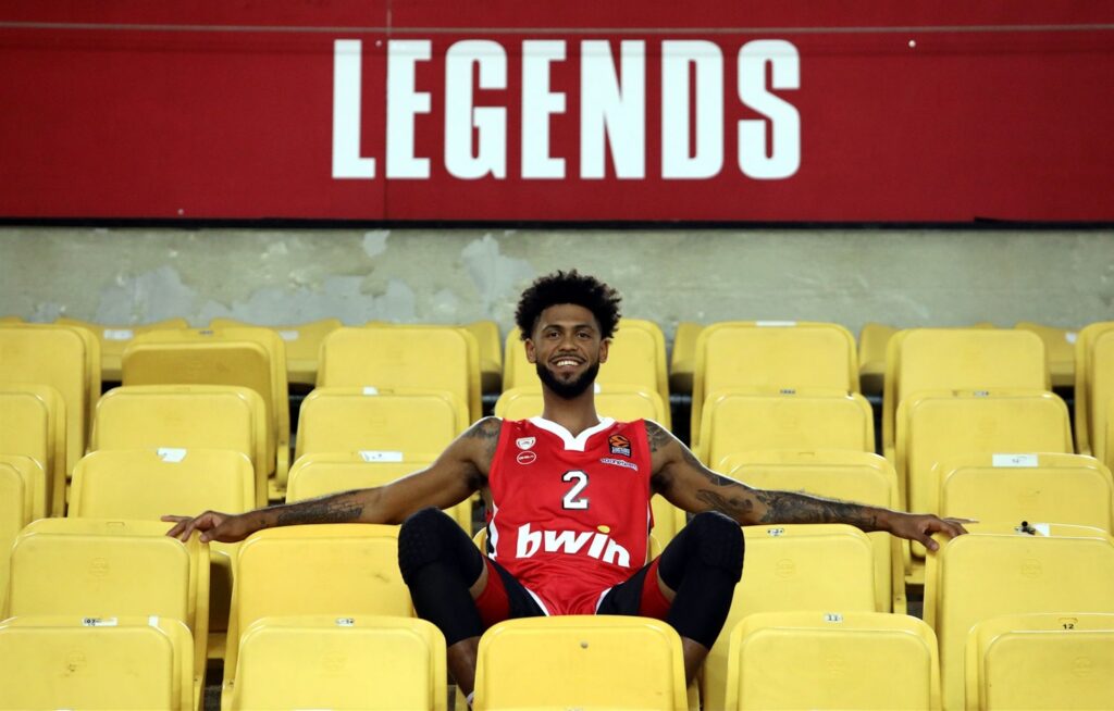 tyler dorsey olympiacos