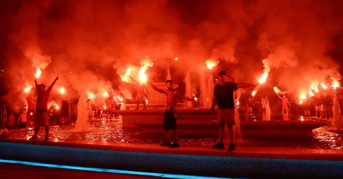 olybiakos chamos stin korintho kokkini i poli