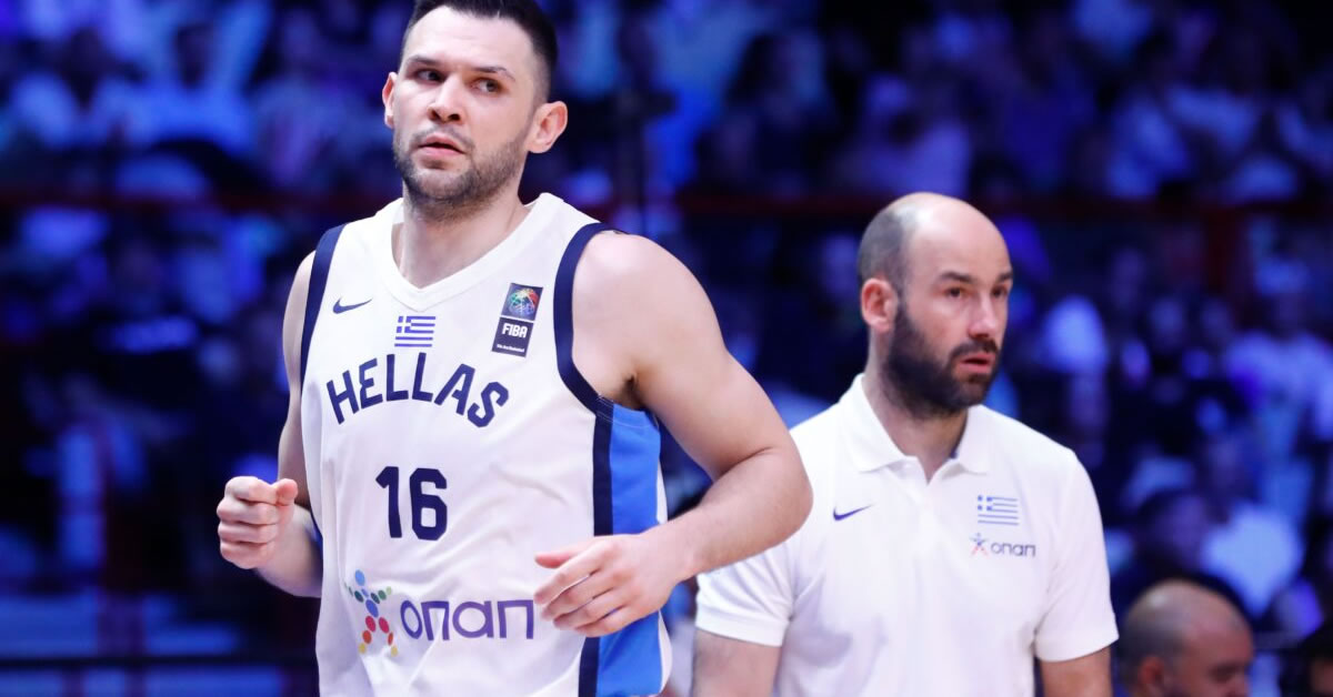 kostas papanikolaou pragmatikos archigos pou eb