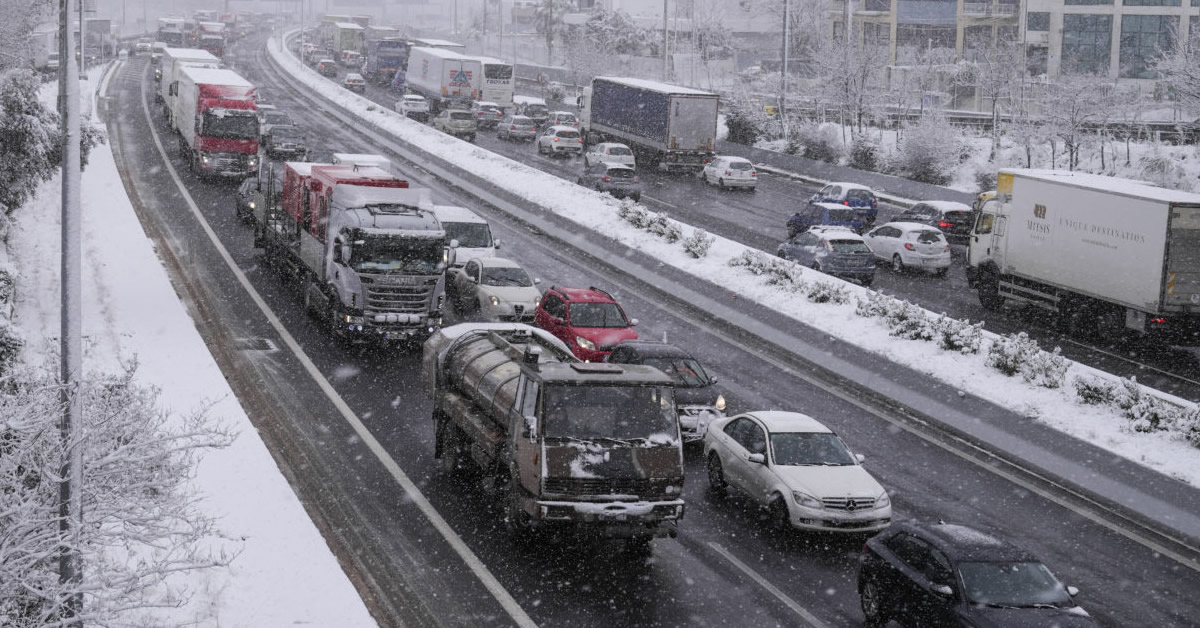 nea tasi kairou me nea psychri eisvoli i athina