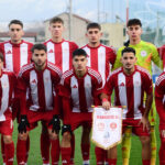 Ο Ολυμπιακός Κ19 προκρίθηκε στους «16» του UEFA Youth League και περιμένει την κλήρωση της Παρασκευής (14/2) για να μάθει τον αντίπαλό του. Δείτε όλες τις πιθανές ομάδες που μπορεί να αντιμετωπίσει!