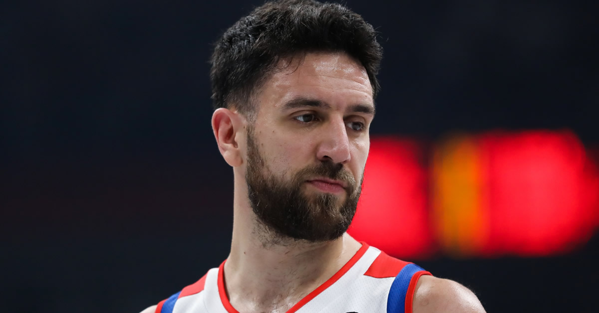 nba eskase i vomva o misits allazei omada metak