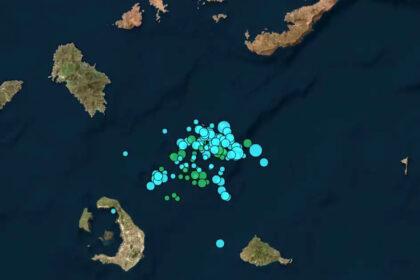 neos seismos 46 richter metaxy santorinis kai a