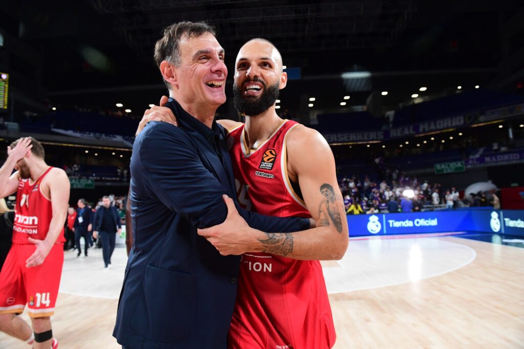 Ο Αουγκούστας Σουλιάουσκας “βλέπει” τελικό Ολυμπιακός – Φενέρ στο Final Four του Άμπου Ντάμπι!