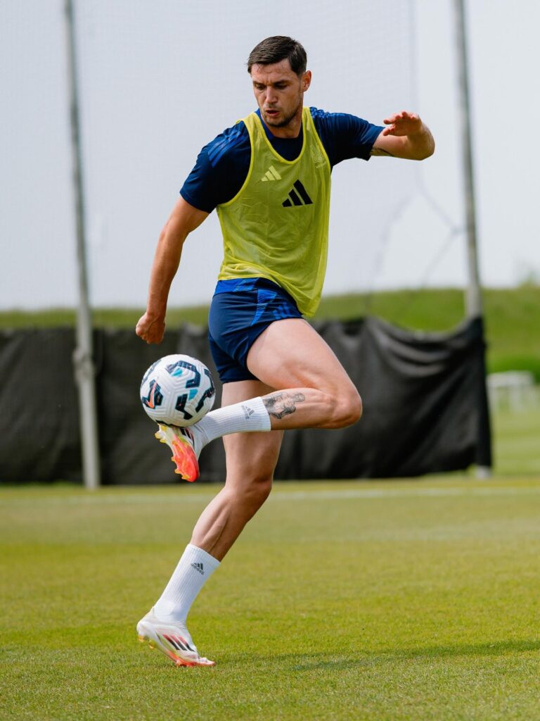 Ολυμπιακός: Ο Γιάρεμτσουκ «τρελάθηκε» στο ρεπό! Δείτε τι έκανε και άφησε άφωνο τον Μεντιλίμπαρ! 3 Γιάρεμτσουκ