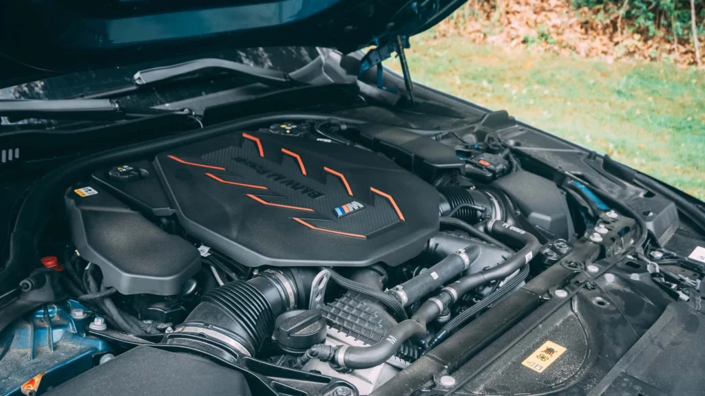 BMW M5 Touring 2025: Υβριδικό «τέρας» με 717 ίππους και χαρακτήρα supercar 11 2025 bmw m5 touring review 4